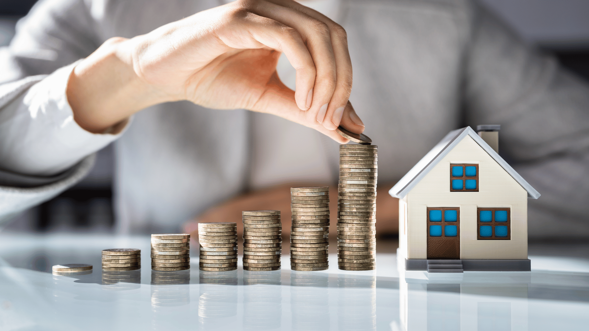 Smart Strategies for Saving in Real Estate